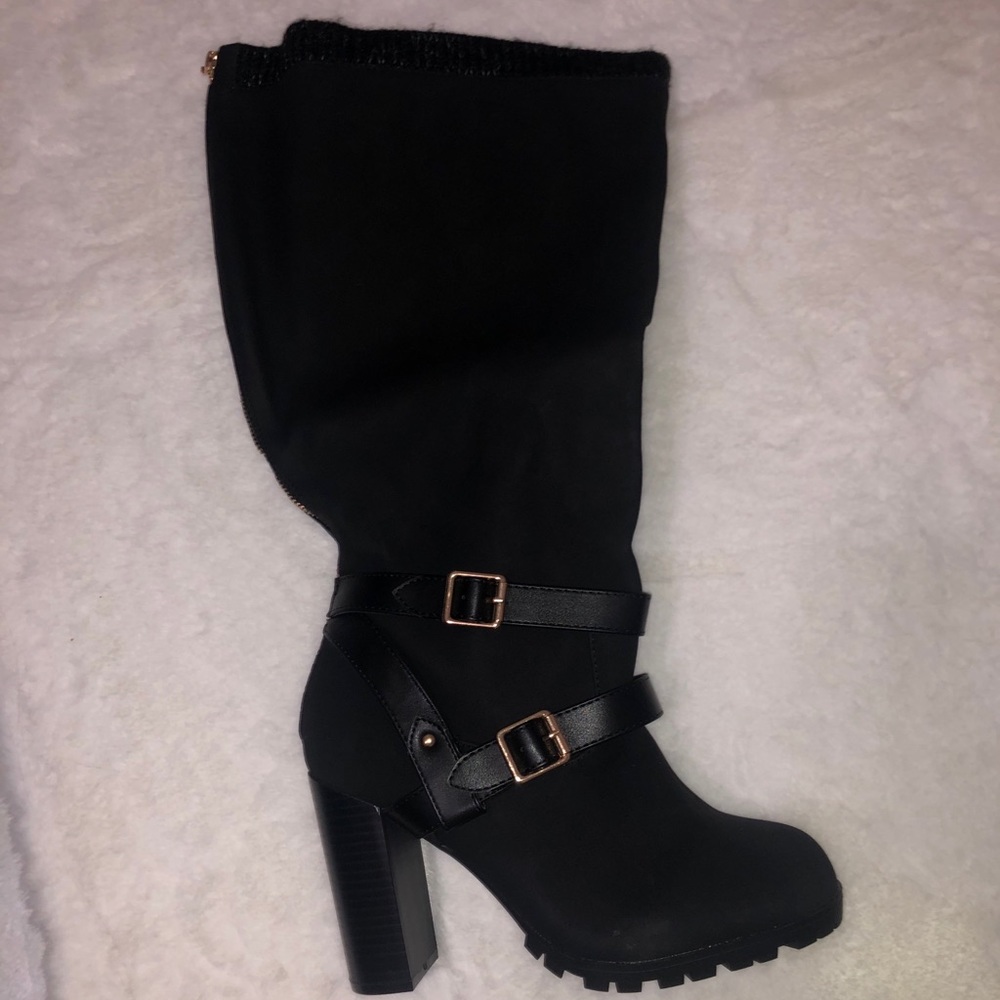 🖤Black Gold Detail Wide Calf Boots🖤 - Picture 5 of 7